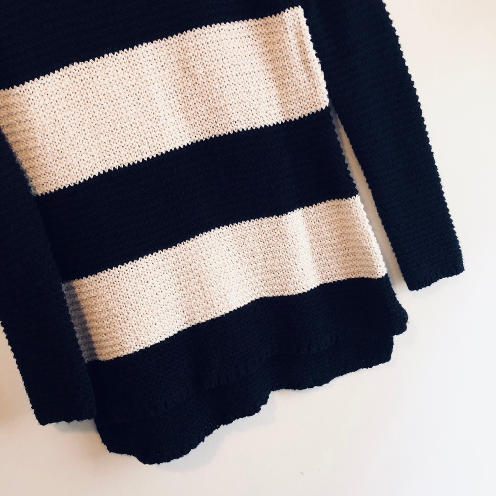 ❤️ Chico’s Color - Block Pullover Sweater - Picture 3 of 8